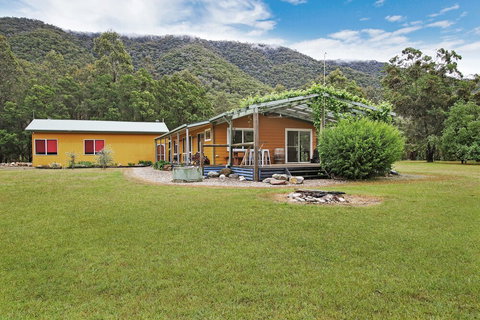 Feathertop Views And Dorm - Schoolies Week Accommodation 2