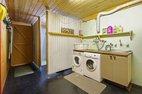 Feathertop Views And Dorm - Schoolies Week Accommodation 4