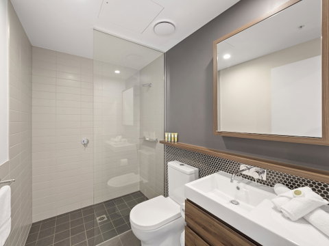 Lucid Living Brisbane - Schoolies Week Accommodation 2