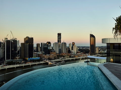 Lucid Living Brisbane - Schoolies Week Accommodation 1