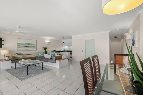 Poolside Alamanda Beachfront Resort 88 - Schoolies Week Accommodation 5