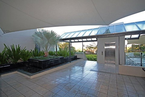 No 1 In Hastings Street - Schoolies Week Accommodation 2