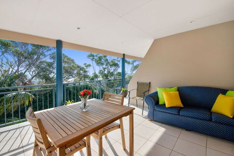 Forresters Beach Bed & Breakfast - Schoolies Week Accommodation 6