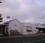 Vue de M Bed  Breakfast - Schoolies Week Accommodation