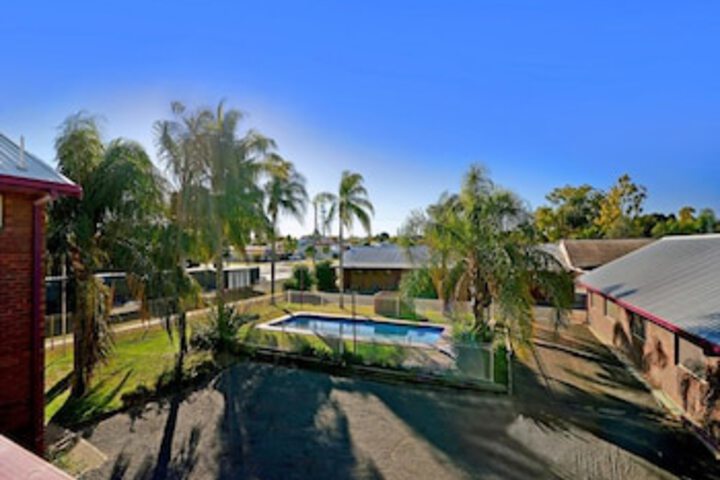 Hungerford NSW Schoolies Week Accommodation