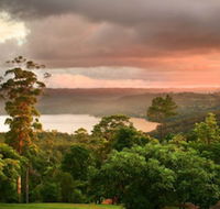 Montville Misty View Cottages - Schoolies Week Accommodation