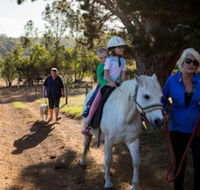 Misty Valley Country Cottages - Schoolies Week Accommodation