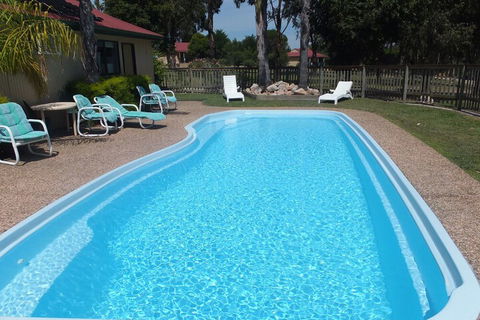 Lakes Entrance Country Cottages - Schoolies Week Accommodation 3