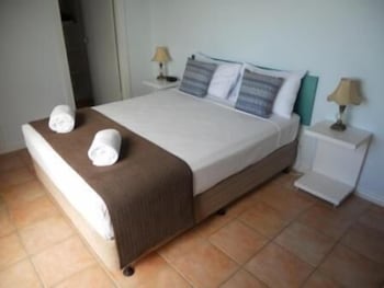 Mediterranean Resorts - Schoolies Week Accommodation 6