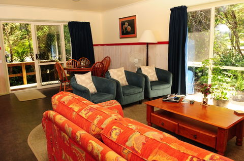 The Crays Accommodation - Schoolies Week Accommodation 3