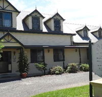 Melba Lodge - Schoolies Week Accommodation