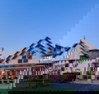Seahorse Inn - Schoolies Week Accommodation