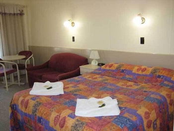 Woodmans Hill Motel - Schoolies Week Accommodation 4