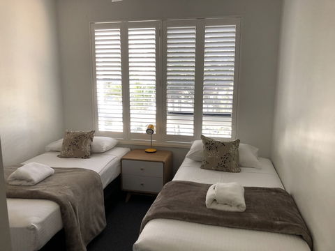 Burlington Holiday Apartments - Schoolies Week Accommodation 6