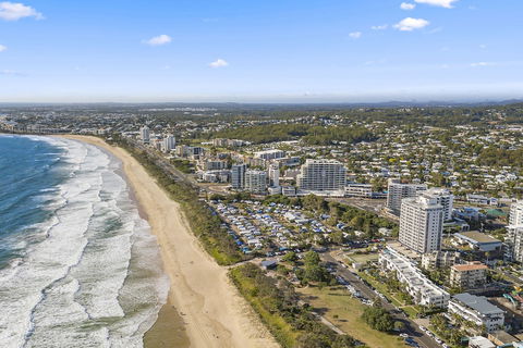 Burlington Holiday Apartments - Schoolies Week Accommodation 1