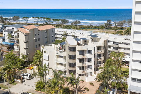Burlington Holiday Apartments - Schoolies Week Accommodation 4