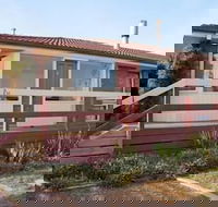 Yarra Glen Racecourse Apartments - Schoolies Week Accommodation