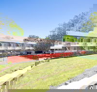 Summer East Serviced Apartments - Schoolies Week Accommodation