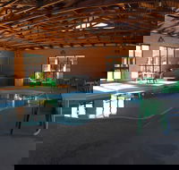 Elsinor Motor Lodge - Schoolies Week Accommodation