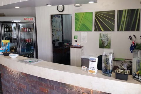 Espana Motel - Schoolies Week Accommodation 5