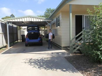 Pepper Tree Cabins - Schoolies Week Accommodation 1