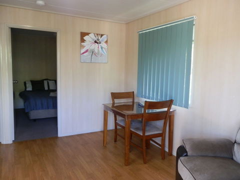 Pepper Tree Cabins - Schoolies Week Accommodation 4