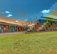 Bushmans Motor Inn - Schoolies Week Accommodation
