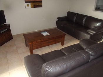 Pelican Shore Villas - Schoolies Week Accommodation 4