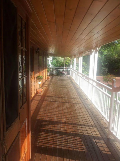 B & B On Sunrise - Schoolies Week Accommodation 0