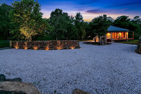 Blackwood Park Cottages - Schoolies Week Accommodation 2