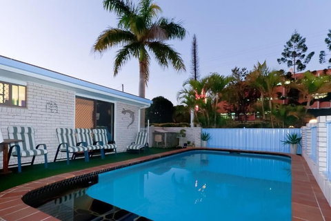Cara Motel - Schoolies Week Accommodation 4