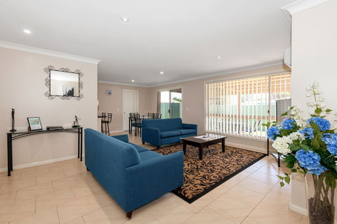 Colonial Court Villas - Schoolies Week Accommodation 5