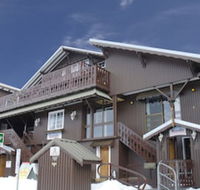 Karelia Alpine Lodge - Schoolies Week Accommodation