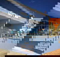 Penguin Beachfront Apartments - Schoolies Week Accommodation