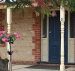 Jacaranda Cottage - Schoolies Week Accommodation