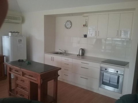 Seaside Villas - Schoolies Week Accommodation 4