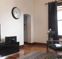 Boutique Stays - Parliament Place- Brighton - Schoolies Week Accommodation