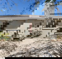 BOUTIQUE STAYS - Sandy Breeze 1 - Schoolies Week Accommodation