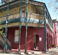 Leura House - Schoolies Week Accommodation