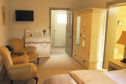 The Old Nunnery - Schoolies Week Accommodation 3