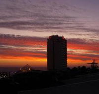 Sunset Waters Villas - Schoolies Week Accommodation