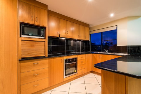 Waves - Schoolies Week Accommodation 4