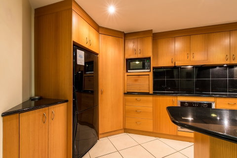 Waves - Schoolies Week Accommodation 2