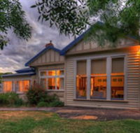 Acacia Bed  Breakfast - Schoolies Week Accommodation