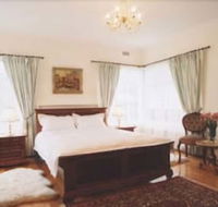 Bluebell Bed  Breakfast - Schoolies Week Accommodation