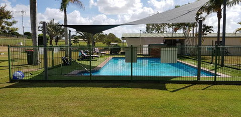 Maryborough Caravan & Tourist Park - Schoolies Week Accommodation 4