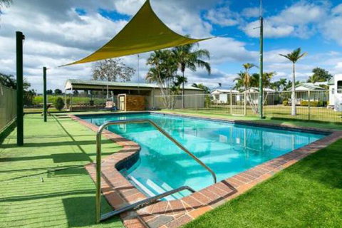 Maryborough Caravan & Tourist Park - Schoolies Week Accommodation 0