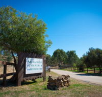 Mansfield Country Resort - Schoolies Week Accommodation