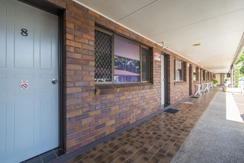 The Abbey Motor Inn - Schoolies Week Accommodation 0