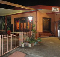 A Railway Lodge - Schoolies Week Accommodation